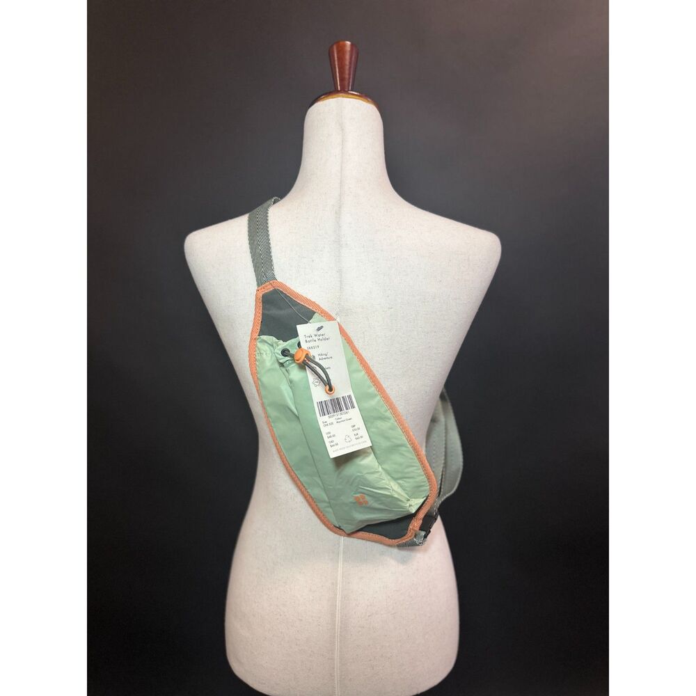 NWT Sweaty Betty Trek Water Bottle Holder